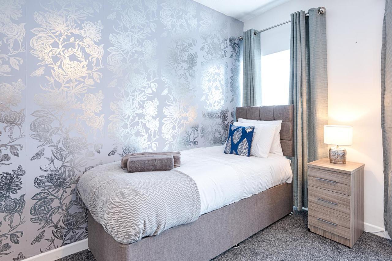 Free Parking, Spacious Rooms, Smart Tv'S All Rooms Swansea Extérieur photo
